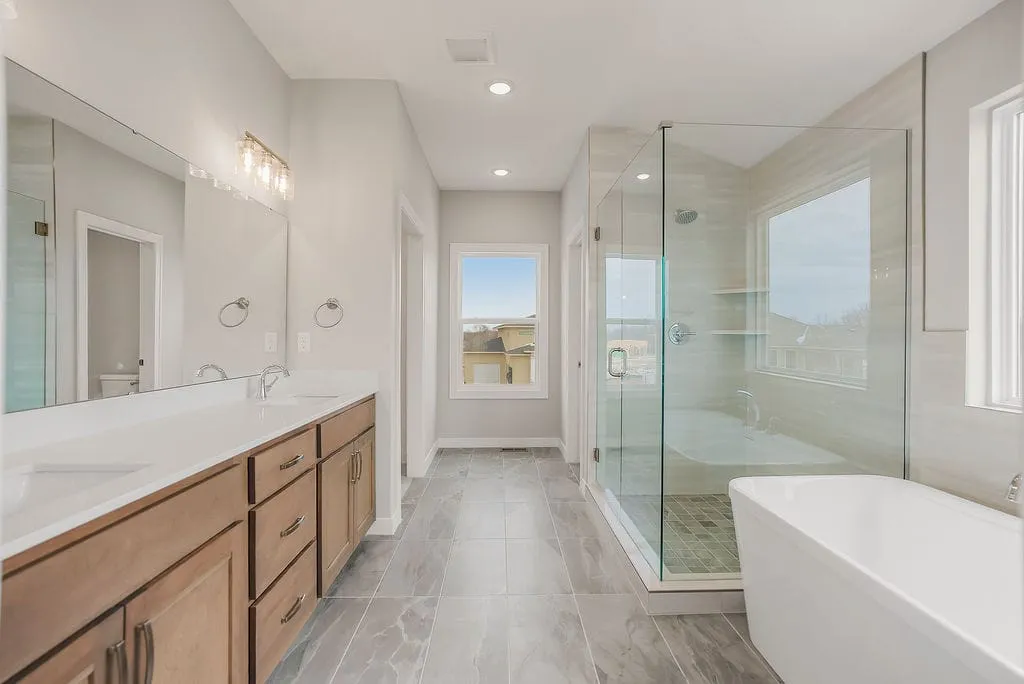 16772 S Twilight Lane Lexington Craftsman Master Bathroom