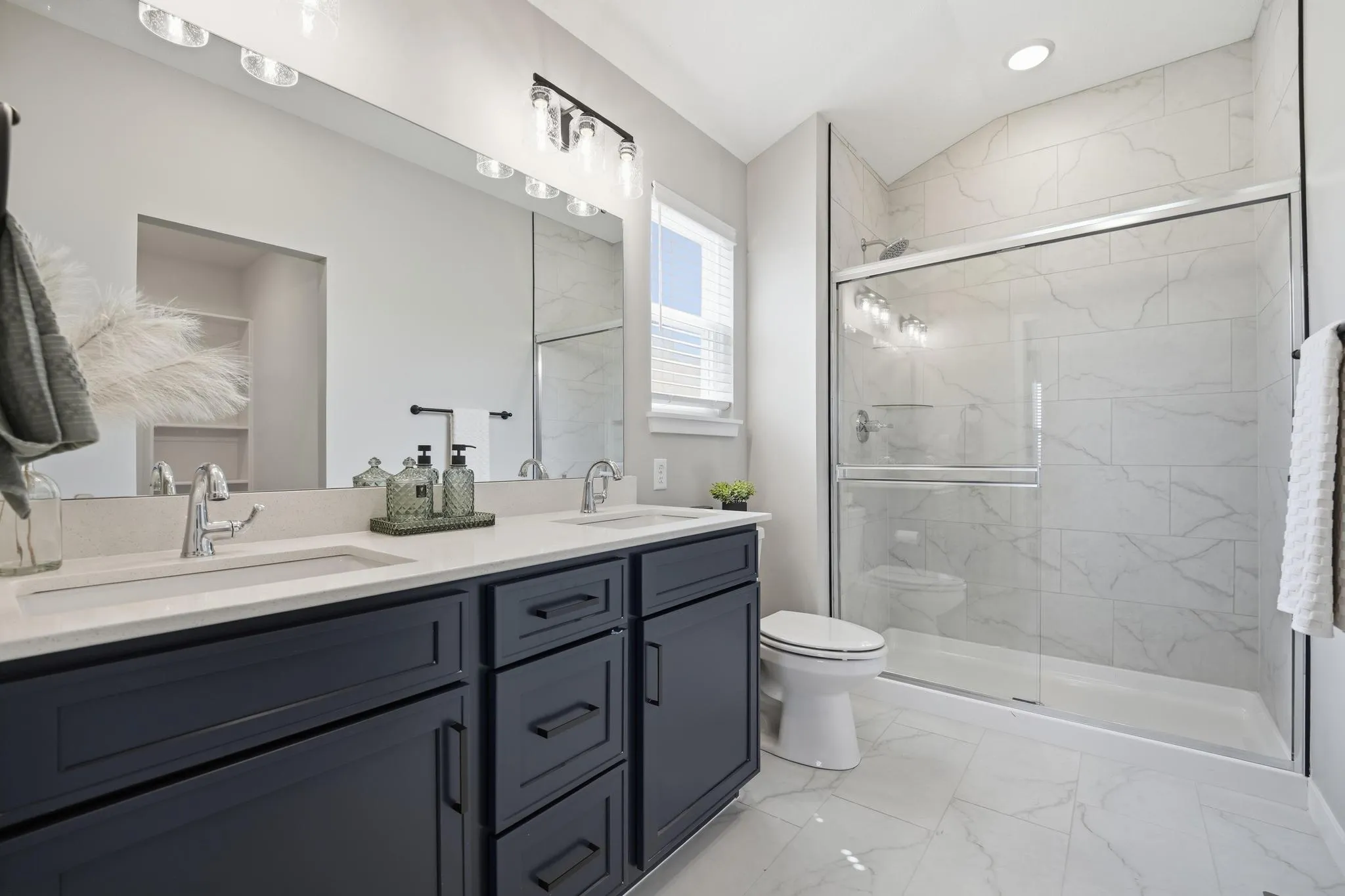 Lot 142 804 Glenn Cir Sunflower Farmhouse Master Bathroom