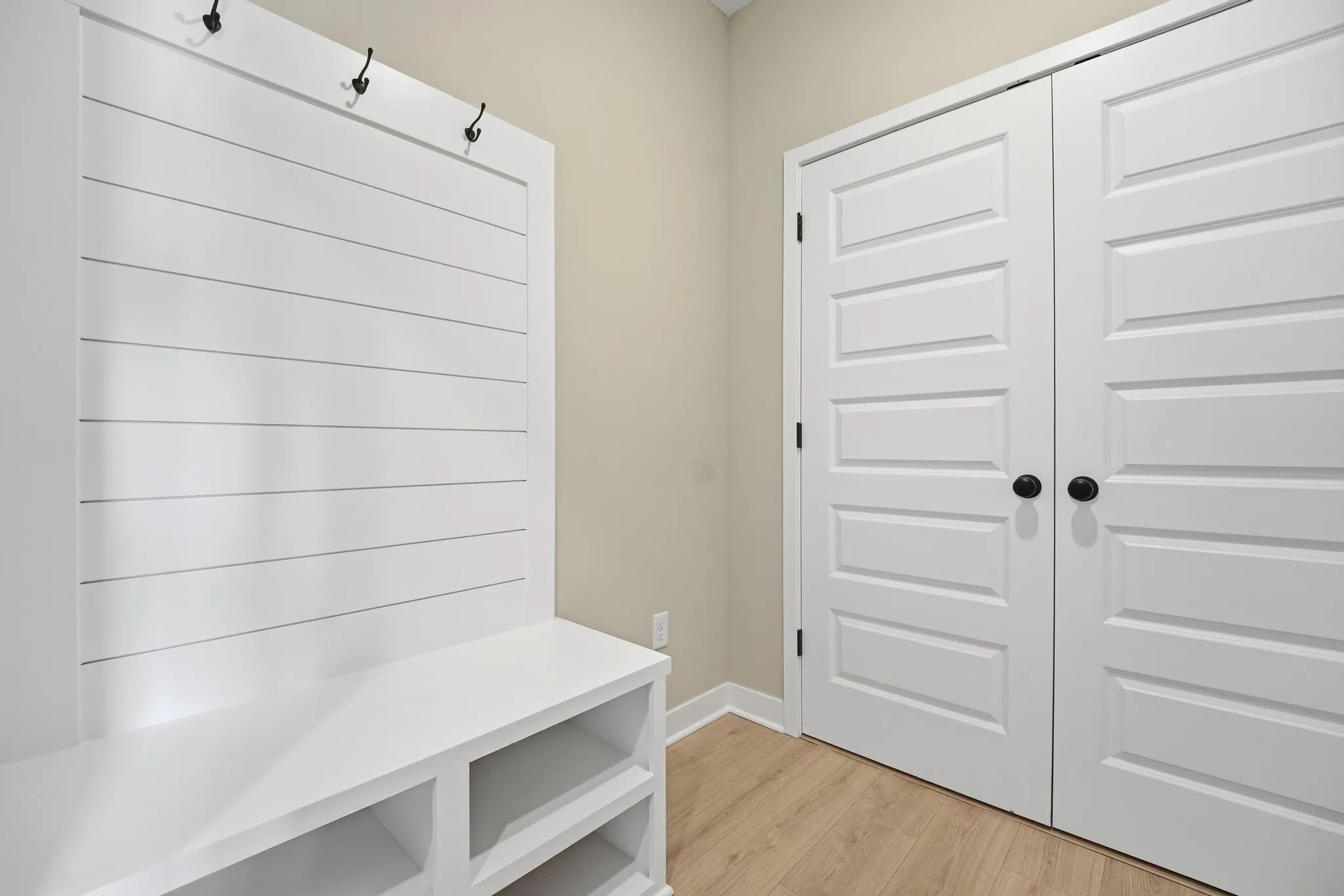 Lot 142 804 Glenn Cir Sunflower Farmhouse Mudroom