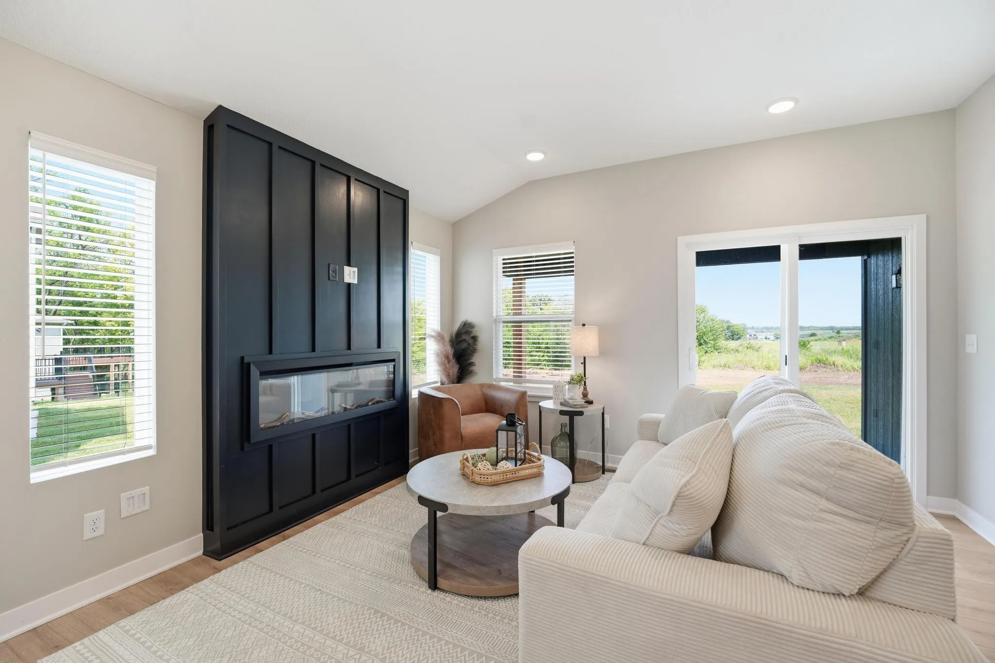 Lot 142 804 Glenn Cir Sunflower Farmhouse Staged Livingroom