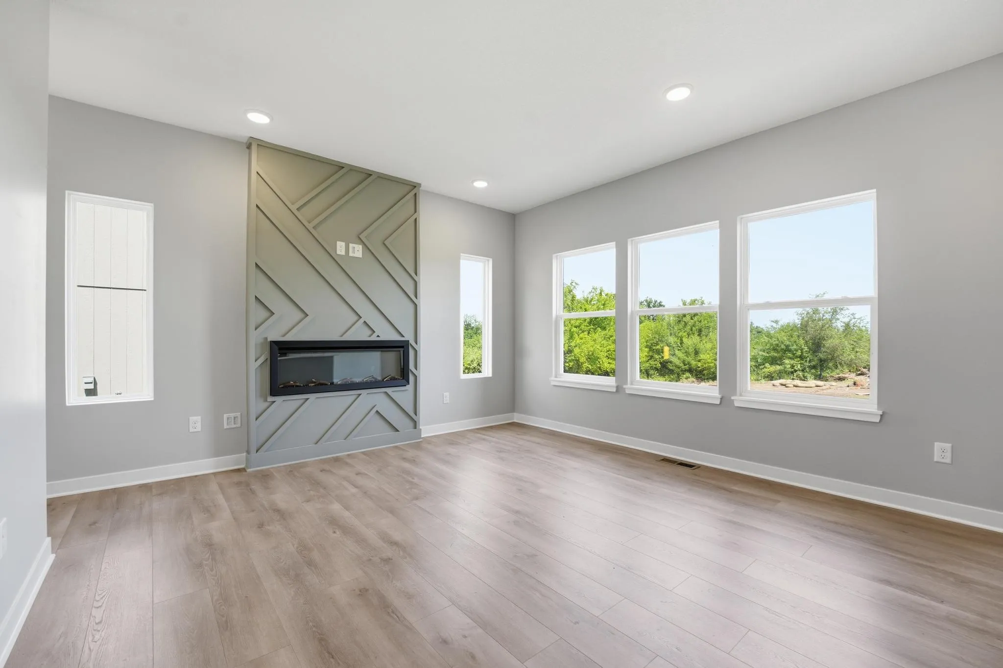 Lot 143 806 Glenn Cir. Lily Modern Living Room