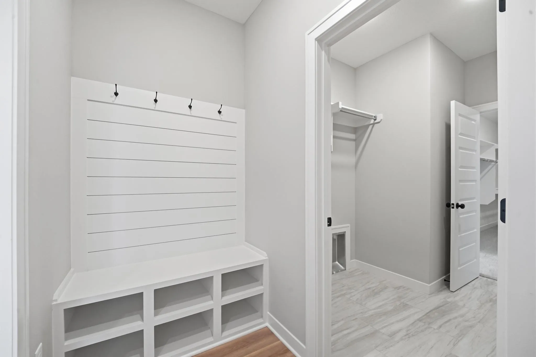 Lot 122SC 1925 SW Hightown Drive Avalon Contemporary Mudroom