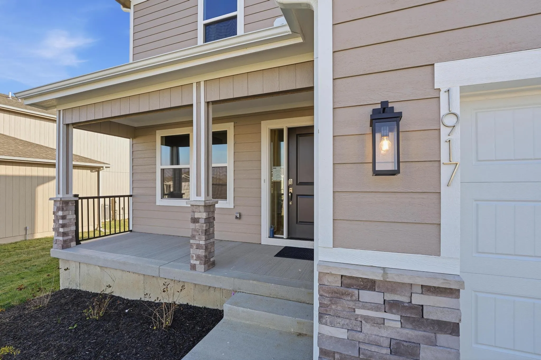 Lot 124RS 1917 SW Hightown Drive Crestwood Craftsman Front Entry and Porch