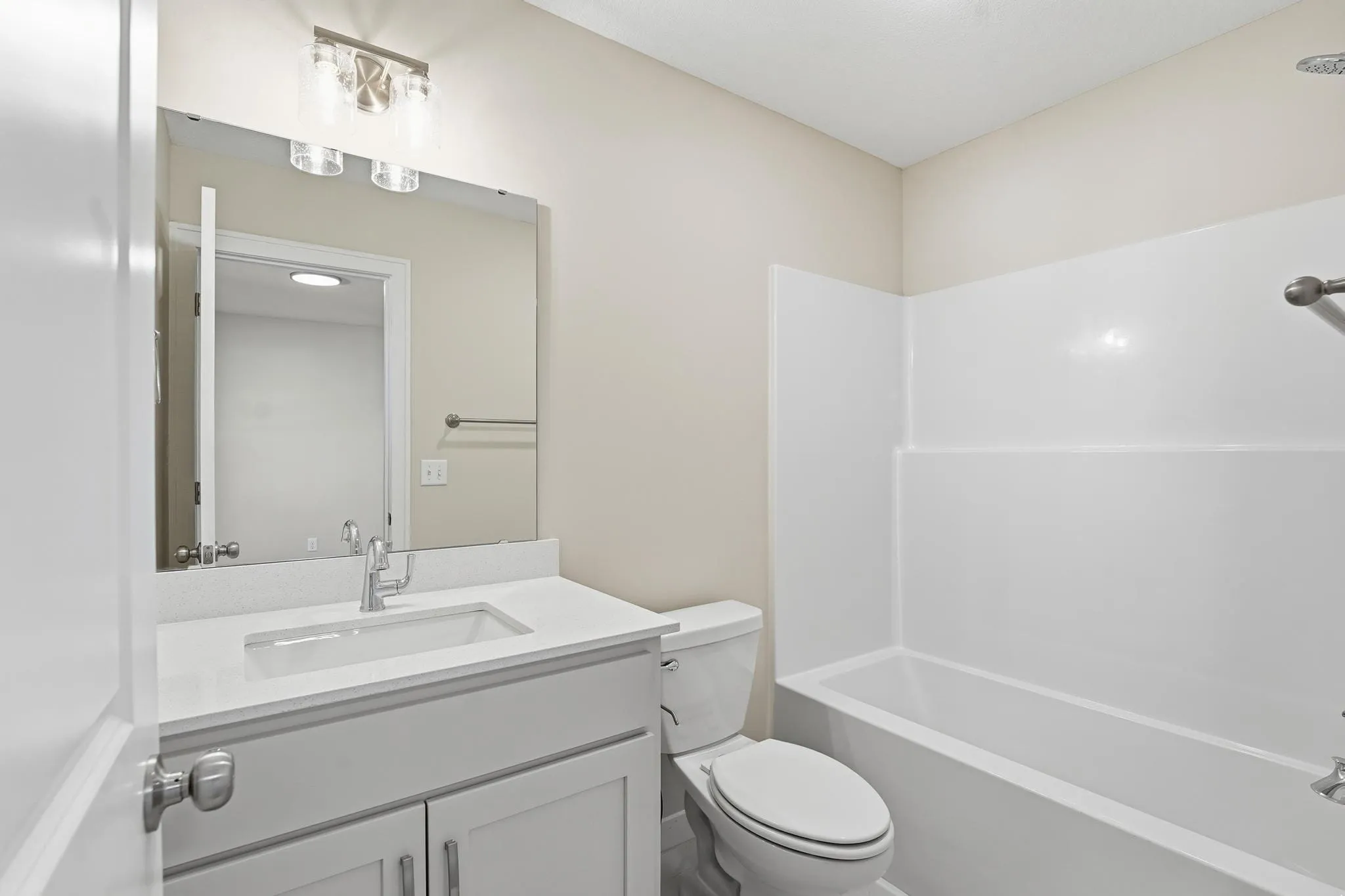 Lot 124RS 1917 SW Hightown Drive Crestwood Craftsman Second Bathroom 3