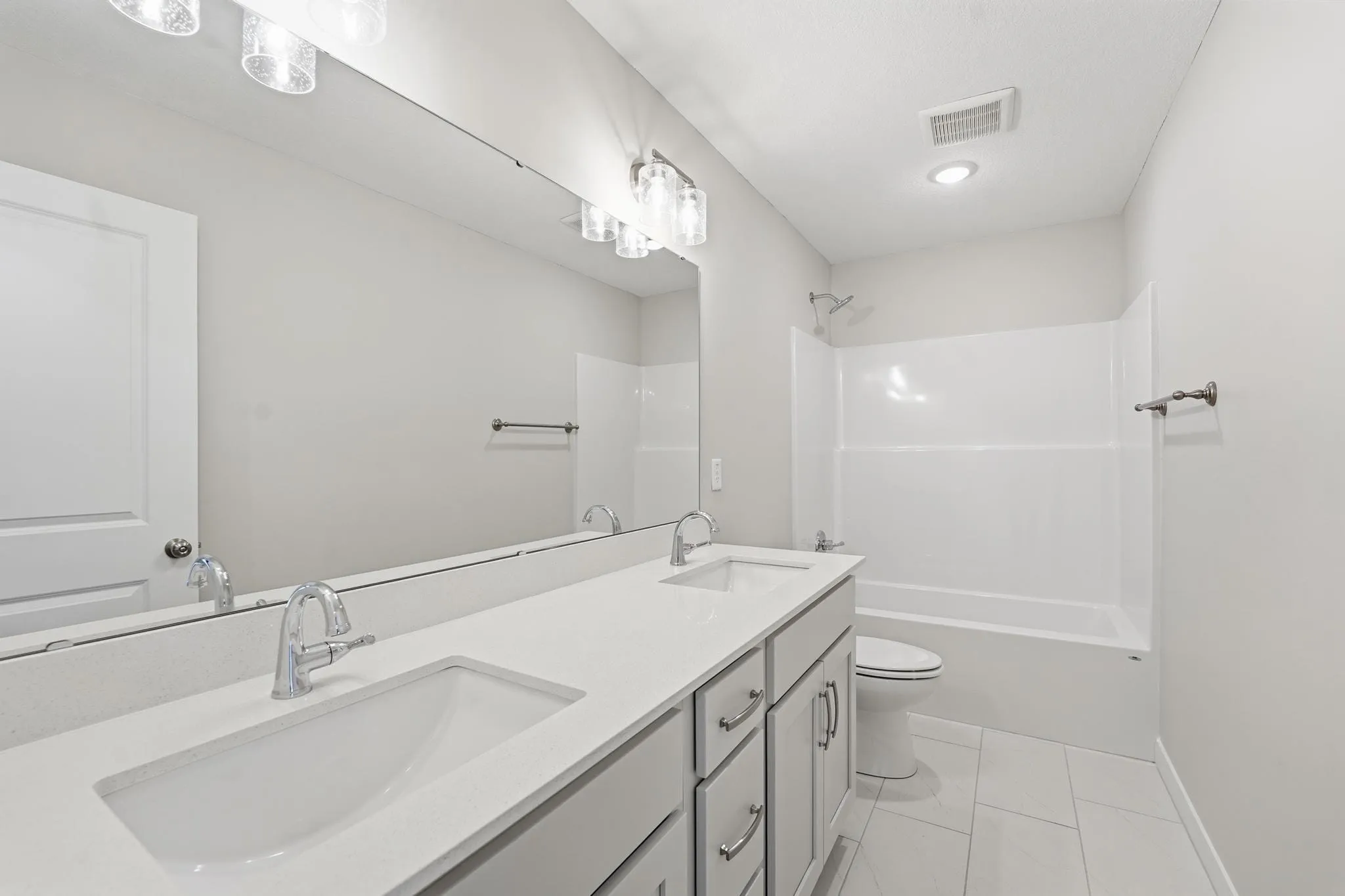 Lot 124RS 1917 SW Hightown Drive Crestwood Craftsman Second Bathroom