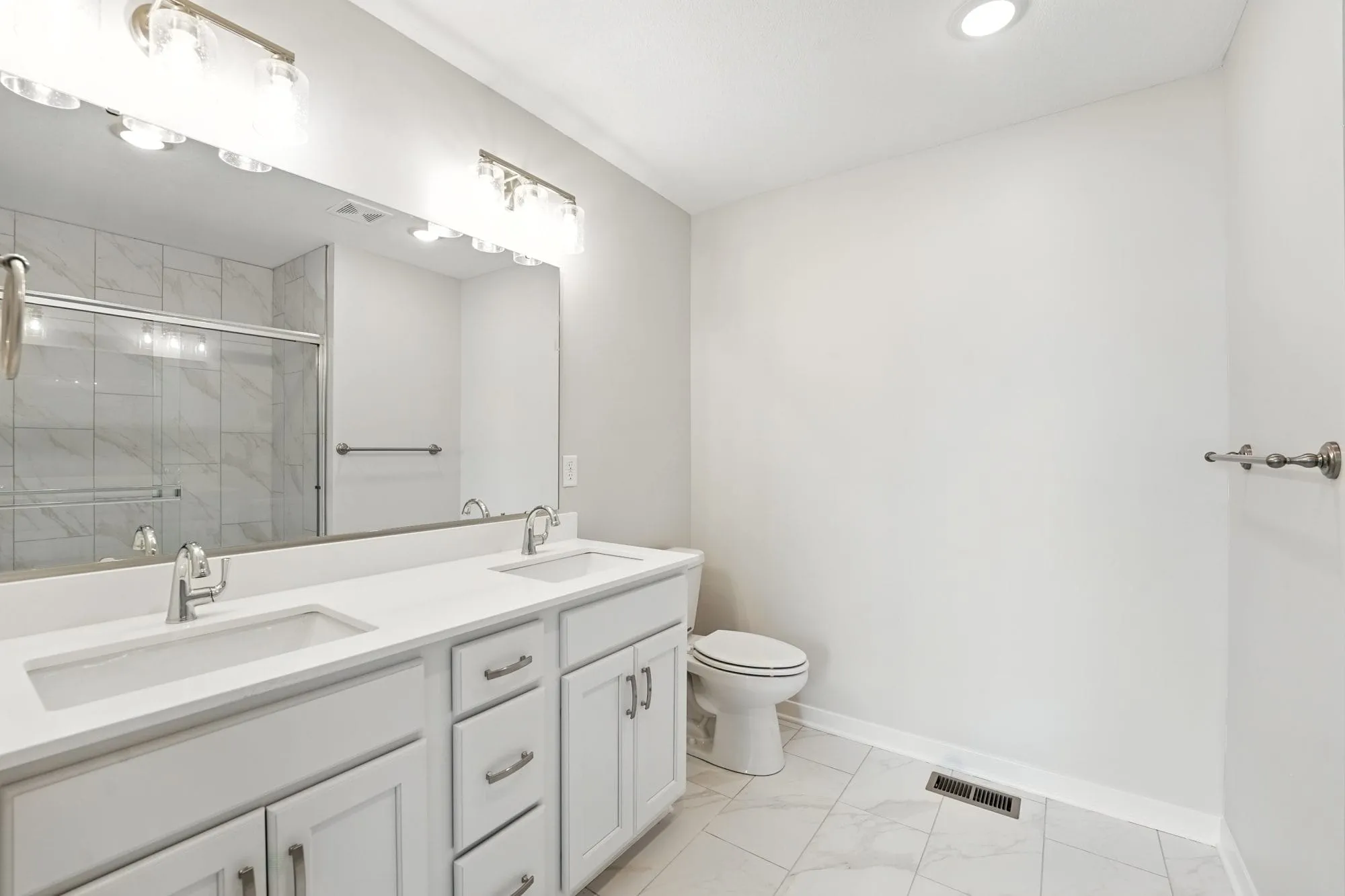 Lot 128EB 709 Glann Cir Gardenia Farmhouse Master Bathroom