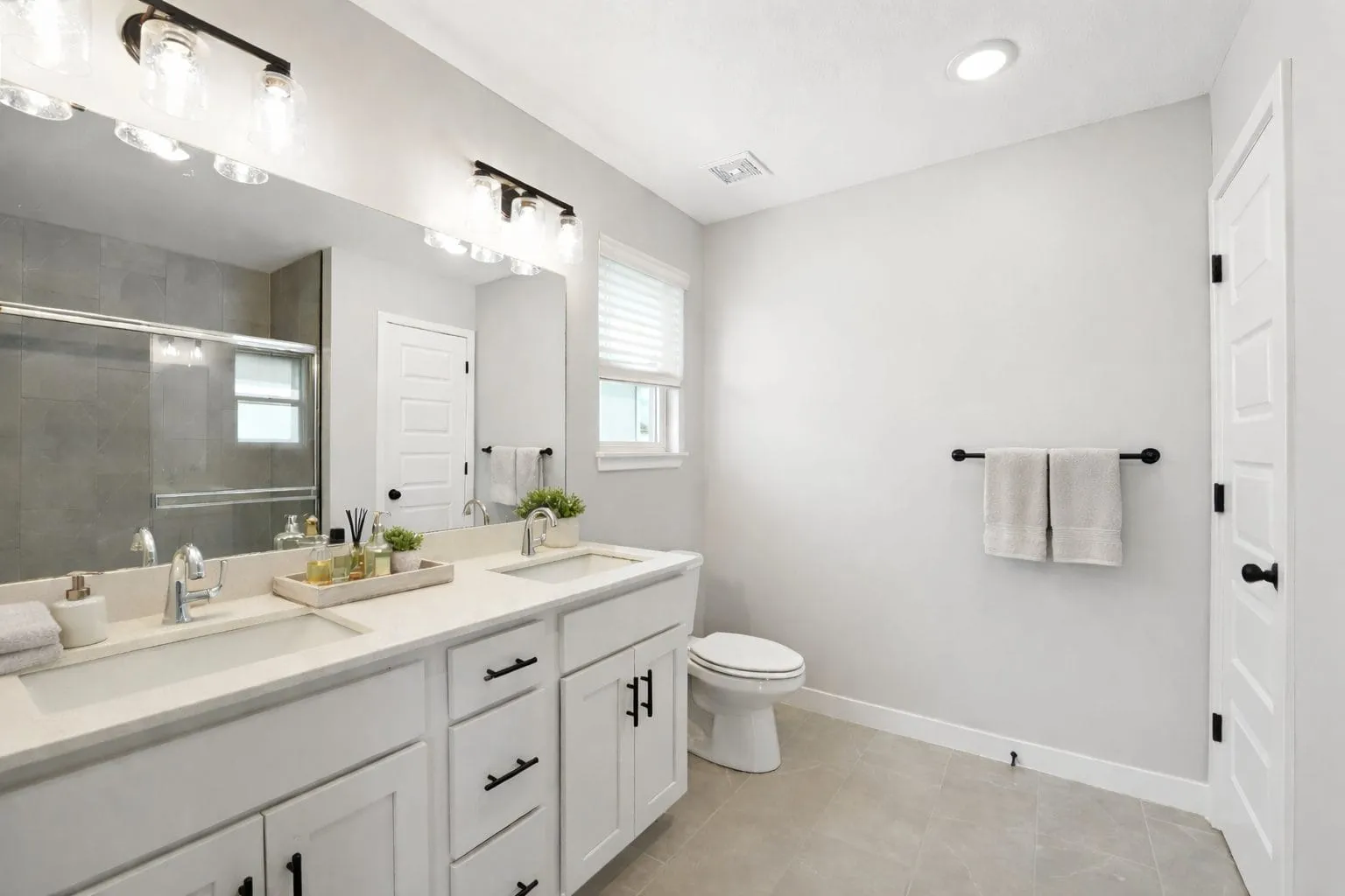 Lot 129 707 Glenn Cir Magnolia Modern Master Bathroom