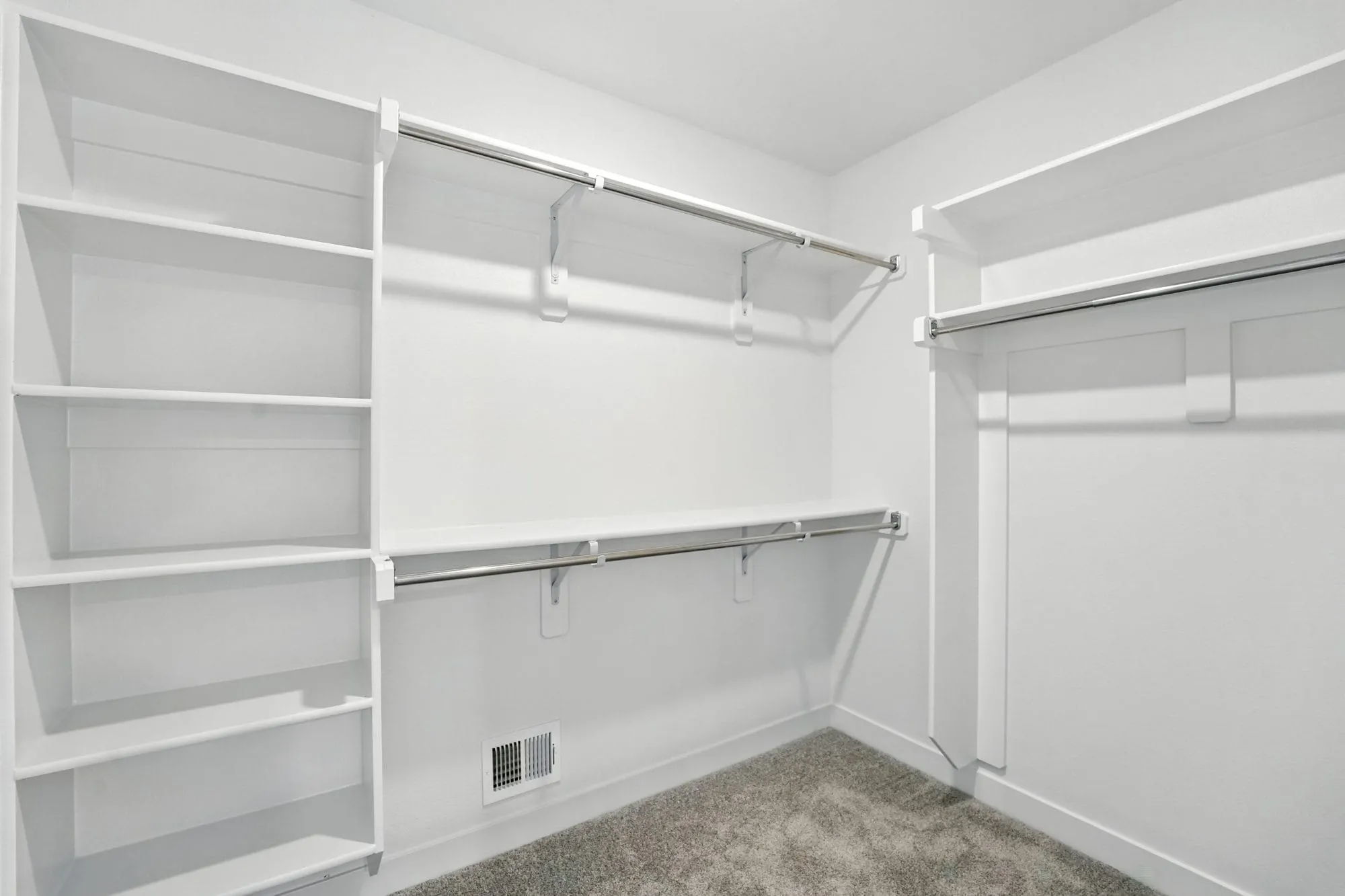Lot 129 707 Glenn Cir Magnolia Modern Master Closet