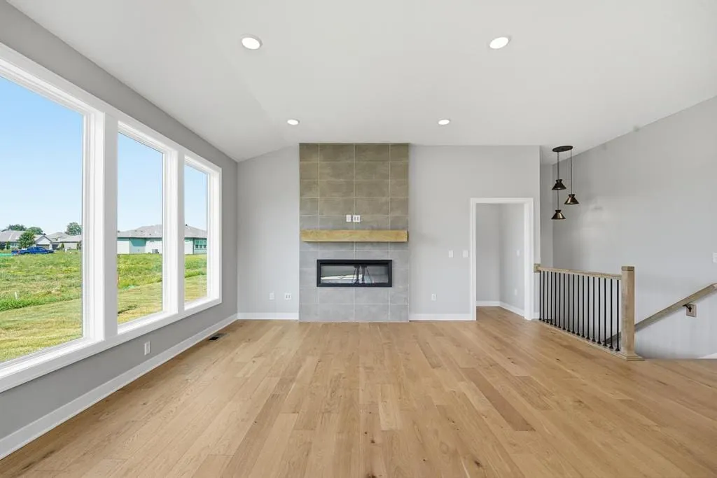 Lot 153ER 509 SW Newport Dr Avalon Contemorary Living Room 2