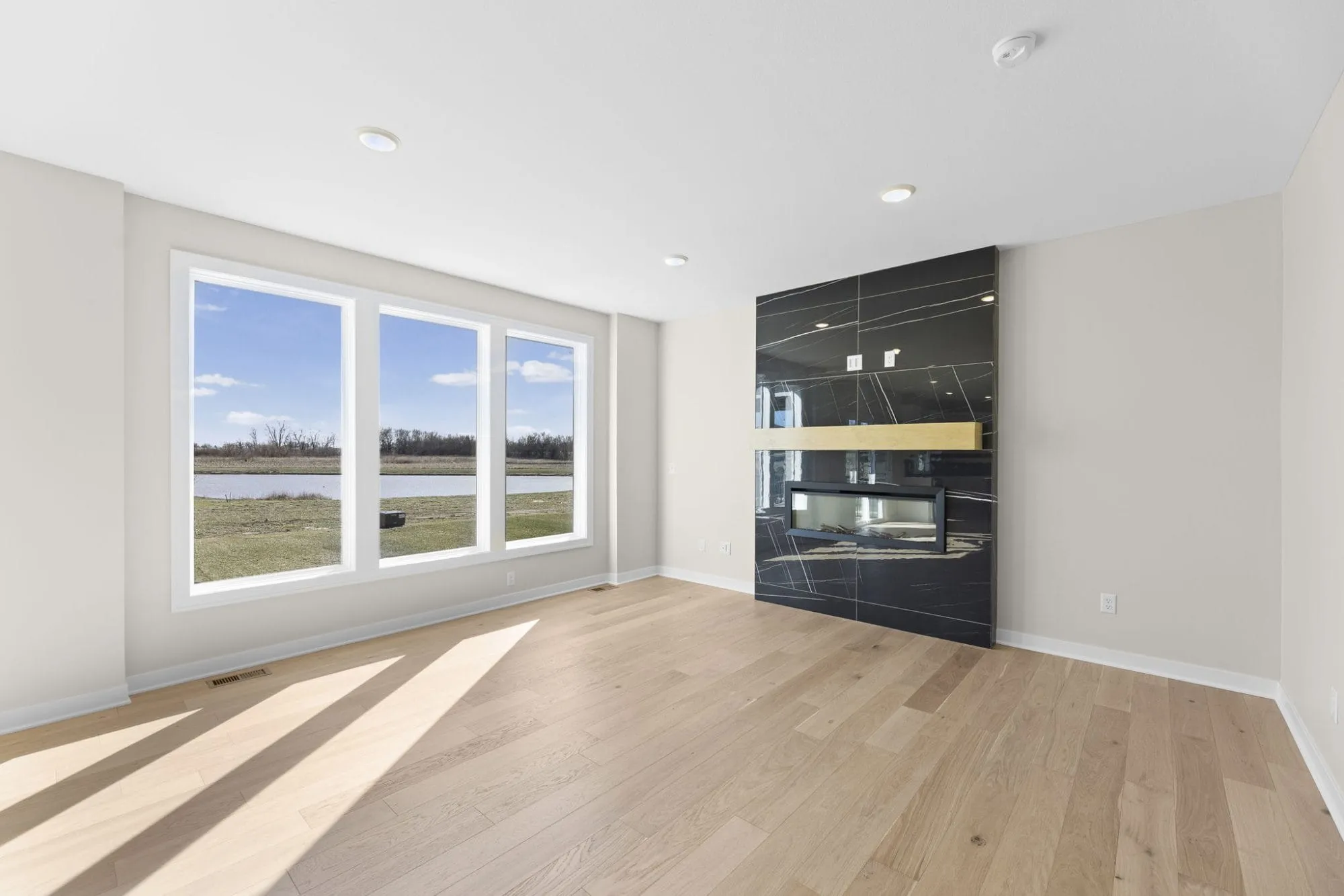 Lot 4WC 18681 W 193rd Street Crestwood Craftsman Living Room