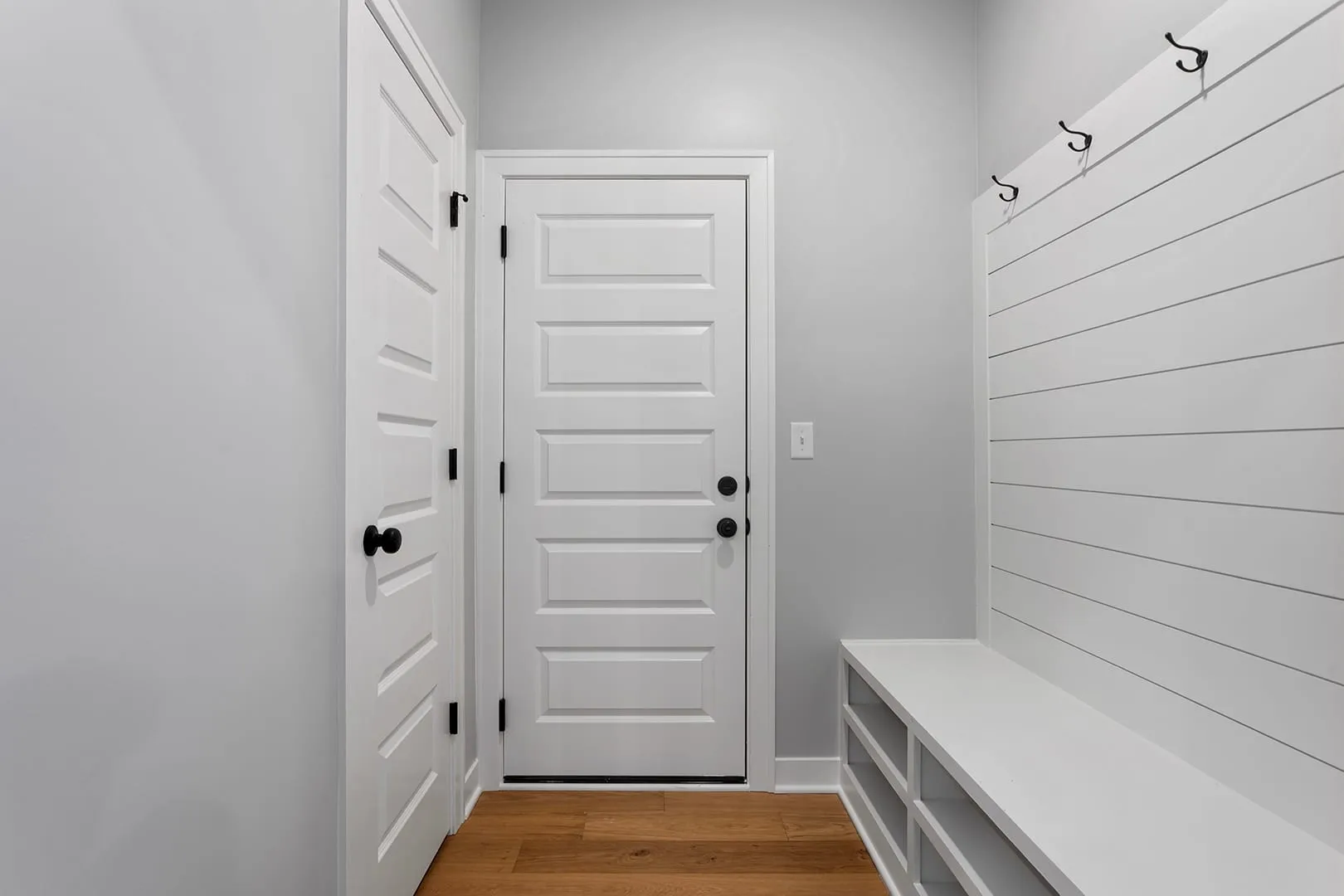 Lot 64WR 13458 W 179th Ter Crestwood Farmhouse Garage Entry and Mudroom
