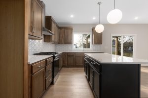 79WR 13305 W 179th Str. Crestwood Craftsman Kitchen 1