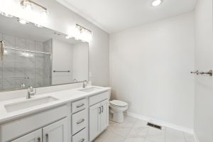 Gardania Master Bath