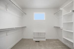 16716 S Twilightln Crestwood Farmhouse Master Closet