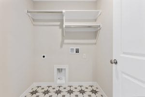 79WR 13305 W 179th Str. Crestwood Craftsman Laundry