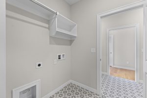 Lot 7WR 18615 193rd St Avalon Craftsman Laundry