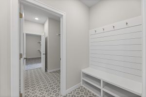 Lot 7WR 18615 193rd St Avalon Craftsman Mudroom